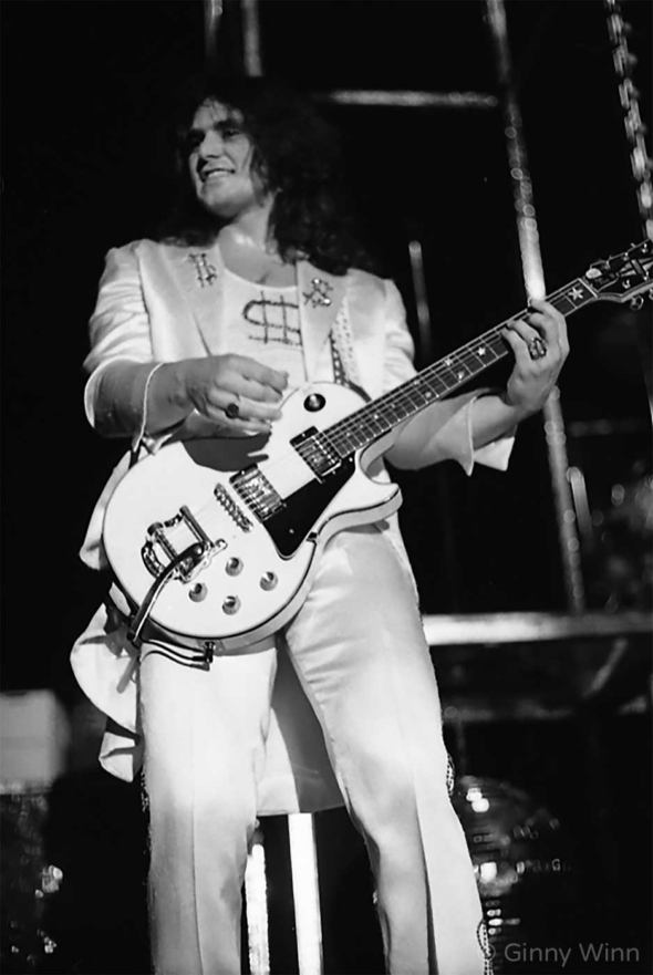 Lead guitarist and founding member of the Alice Cooper band, Michael Bruce performs with Alice Cooper at the Forum in 1973 in Los Angeles, California.